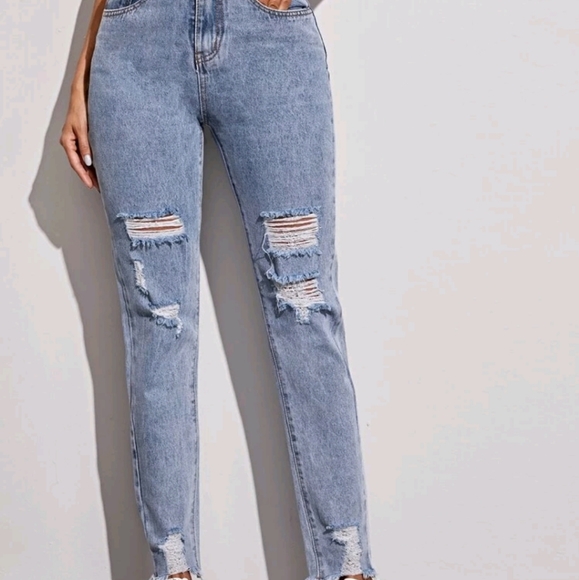 High waisted ripped slant pocket mom jeans - Picture 1 of 2